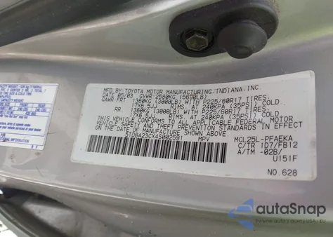 2004 Toyota Sienna Le z USA, uszkodzony, nr VIN 5TDBA23CX4S002591